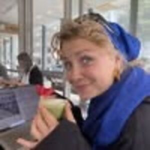 Meet your Posher, Mae